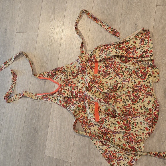 Tops - World Market 100% Cotton Apron